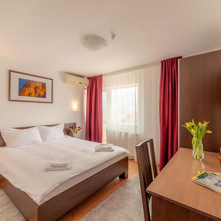 Pension Cluj Bagian luar foto