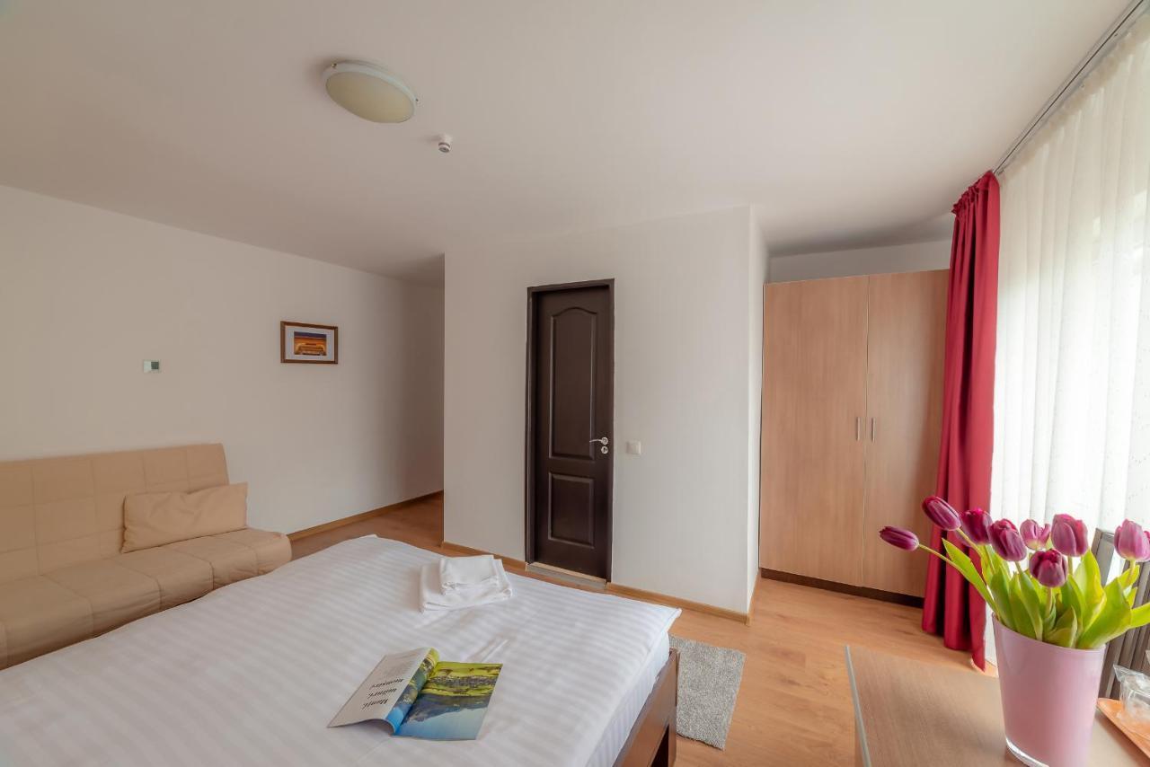 Pension Cluj Bagian luar foto